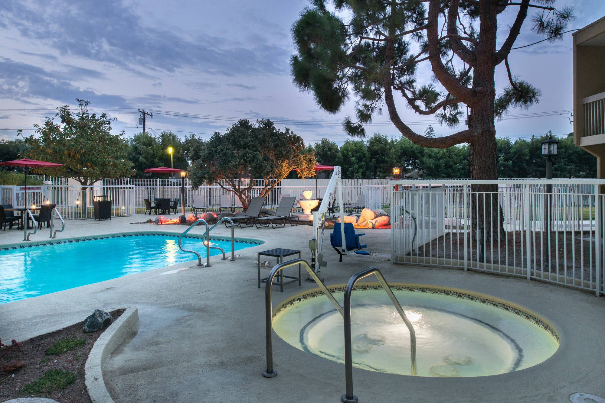 Hotel Courtyard By Marriott Oxnard/Ventura Exteriér fotografie